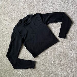 Old Navy Women’s Go Dry Seamless Active Black Long Sleeve Top Size Medium NWT